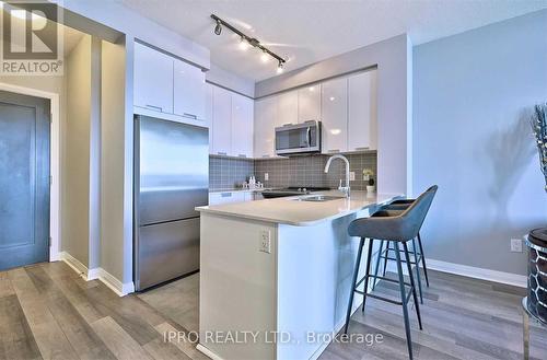 1401 - 5025 Four Springs Avenue, Mississauga, ON - Indoor Photo Showing Kitchen With Stainless Steel Kitchen