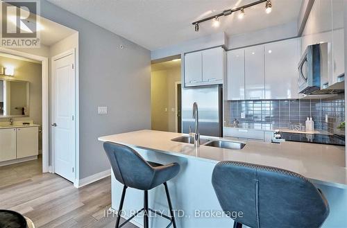 1401 - 5025 Four Springs Avenue, Mississauga, ON - Indoor Photo Showing Kitchen With Double Sink