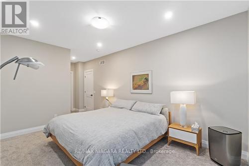 11 - 6 Juniper Trail, Welland, ON - Indoor Photo Showing Bedroom