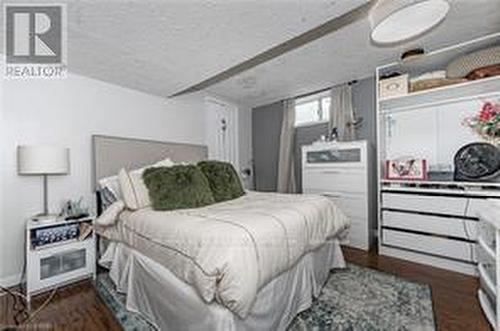 201 Bismark Drive, Cambridge, ON - Indoor Photo Showing Bedroom