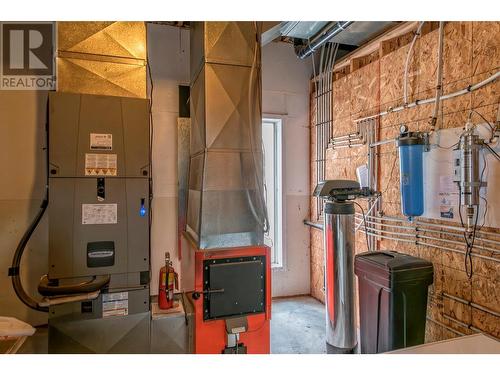 1291 Mallory Road, Enderby, BC - Indoor Photo Showing Basement