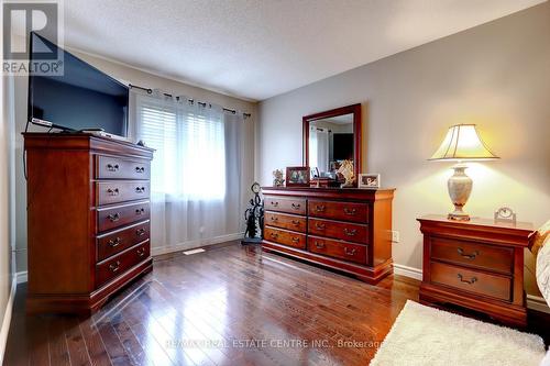 14 Masters Green Crescent, Brampton (Snelgrove), ON - Indoor Photo Showing Bedroom