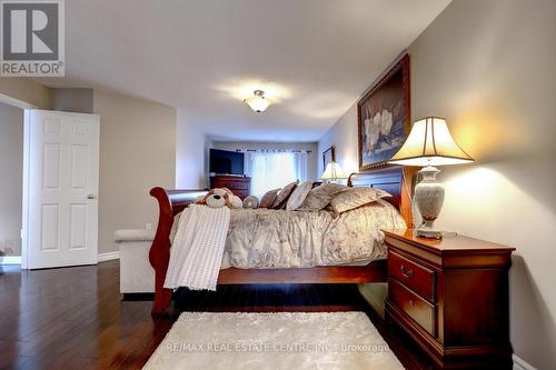 14 Masters Green Crescent, Brampton (Snelgrove), ON - Indoor Photo Showing Bedroom