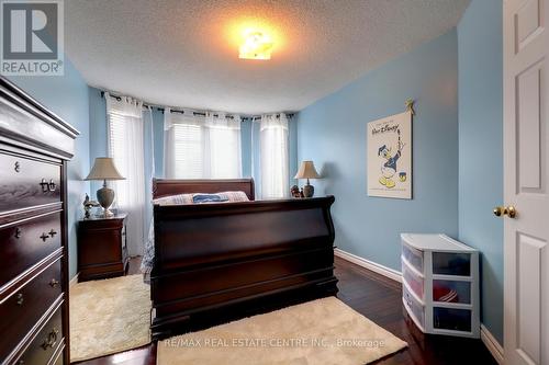 14 Masters Green Crescent, Brampton (Snelgrove), ON - Indoor Photo Showing Bedroom