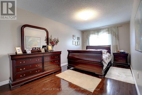 14 Masters Green Crescent, Brampton (Snelgrove), ON - Indoor Photo Showing Bedroom