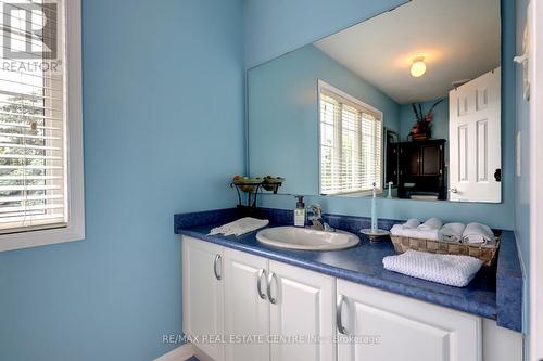 14 Masters Green Crescent, Brampton (Snelgrove), ON - Indoor Photo Showing Bathroom