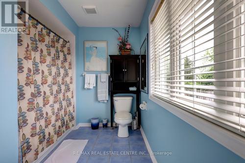 14 Masters Green Crescent, Brampton (Snelgrove), ON - Indoor Photo Showing Bathroom