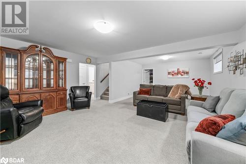 39 Deacon Place, Belleville, ON - Indoor Photo Showing Living Room