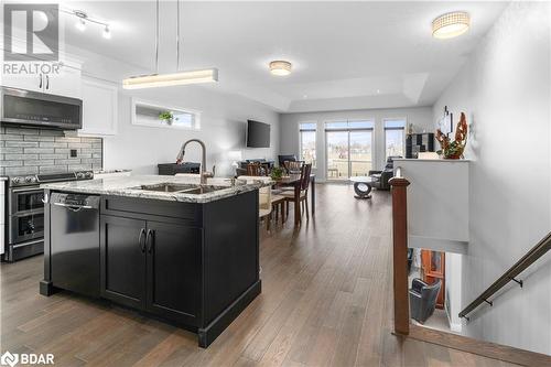 39 Deacon Place, Belleville, ON - Indoor Photo Showing Kitchen With Double Sink With Upgraded Kitchen