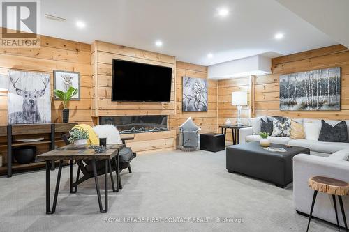 23 Kells Crescent, Collingwood, ON - Indoor Photo Showing Living Room