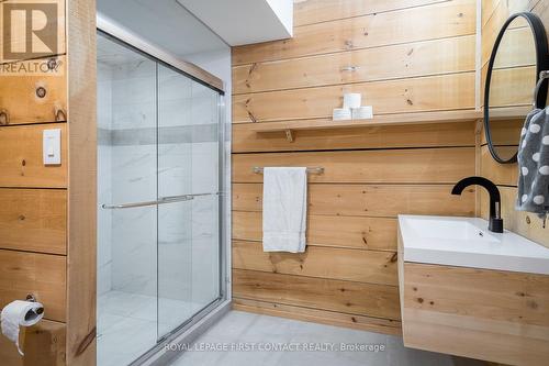 23 Kells Crescent, Collingwood, ON - Indoor Photo Showing Bathroom