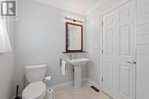870 Beach Boulevard, Hamilton, ON - Indoor Photo Showing Bathroom