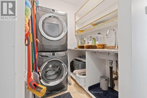 870 Beach Boulevard, Hamilton, ON - Indoor Photo Showing Laundry Room