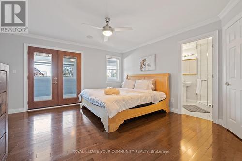 870 Beach Boulevard, Hamilton (Hamilton Beach), ON - Indoor Photo Showing Bedroom