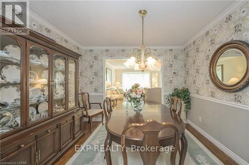 3947 Stacey Crescent, London, ON - Indoor Photo Showing Dining Room