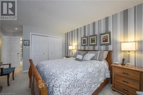 3947 Stacey Crescent, London, ON - Indoor Photo Showing Bedroom