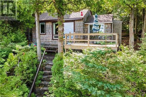 HIGHLIGHT: Cozy cabin and boathouse - 70 Big Tub Road, Tobermory, ON - Outdoor