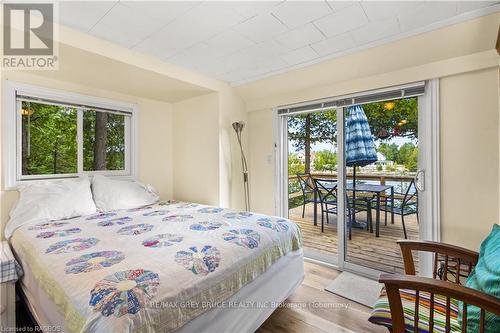 70 Big Tub Road, Northern Bruce Peninsula, ON - Indoor Photo Showing Bedroom