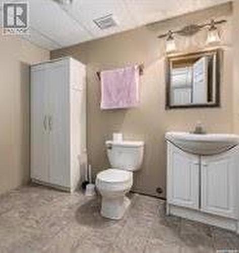 544 Richard Drive, Buffalo Pound Lake, SK - Indoor Photo Showing Bathroom