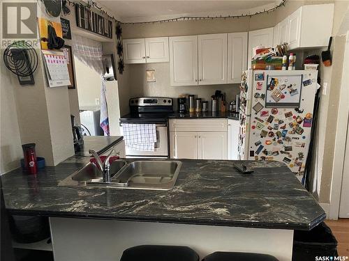 1304 Cameron Street, Regina, SK - Indoor Photo Showing Kitchen With Double Sink