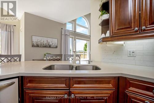 5342 Eramosa-Erin Townlin, Guelph/Eramosa, ON - Indoor Photo Showing Kitchen With Double Sink