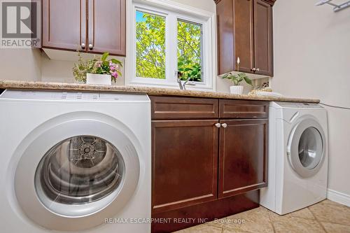 5342 Eramosa-Erin Townlin, Guelph/Eramosa, ON - Indoor Photo Showing Laundry Room