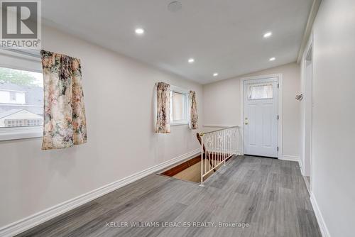 11 Delena Avenue S, Hamilton, ON - Indoor Photo Showing Other Room