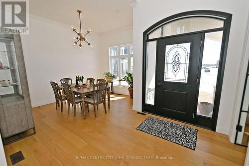 105 Aspen Circle, Thames Centre (Thorndale), ON - Indoor Photo Showing Dining Room