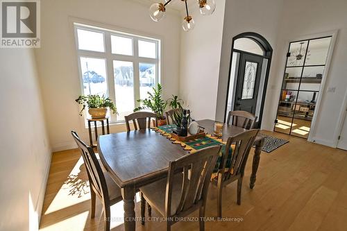 105 Aspen Circle, Thames Centre (Thorndale), ON - Indoor Photo Showing Dining Room