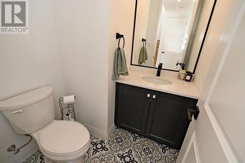 105 Aspen Circle, Thames Centre (Thorndale), ON - Indoor Photo Showing Bathroom