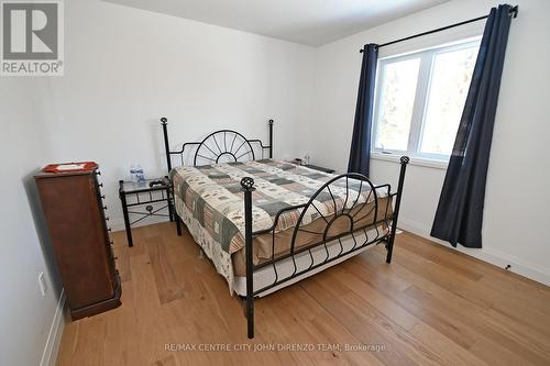 105 Aspen Circle, Thames Centre (Thorndale), ON - Indoor Photo Showing Bedroom