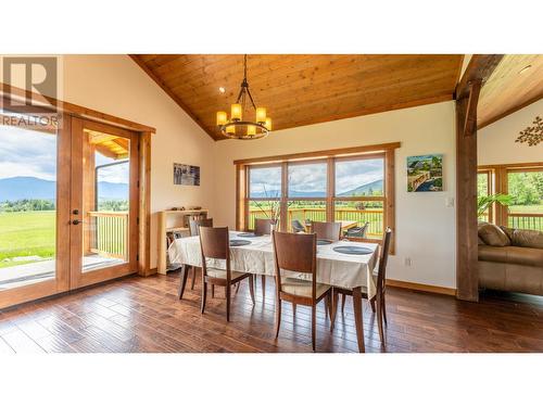 4720 36Th Street, Canyon, BC - Indoor Photo Showing Dining Room