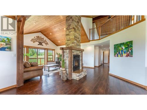 4720 36Th Street, Canyon, BC - Indoor With Fireplace