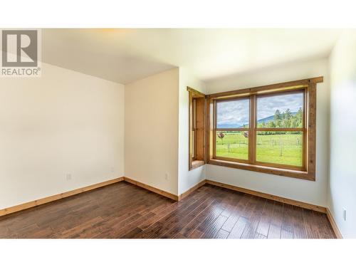 4720 36Th Street, Canyon, BC - Indoor Photo Showing Other Room