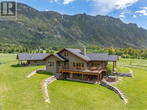 4720 36Th Street, Canyon, BC - Outdoor With Deck Patio Veranda With View