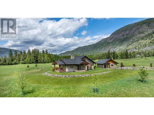 4720 36Th Street, Canyon, BC - Outdoor With View