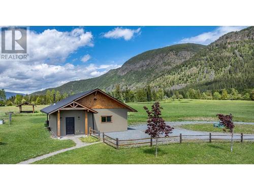 4720 36Th Street, Canyon, BC - Outdoor With View