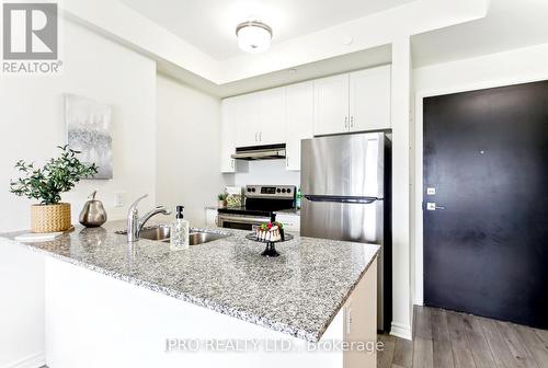 609 - 200 Lagerfeld Drive, Brampton, ON - Indoor Photo Showing Kitchen With Stainless Steel Kitchen With Double Sink With Upgraded Kitchen