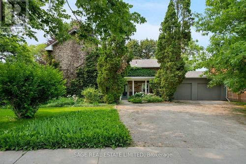 322 La Rose Avenue, Toronto (Willowridge-Martingrove-Richview), ON - Outdoor