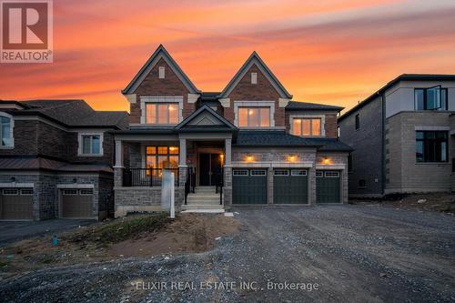 6 Fair Winds Lane, East Gwillimbury, ON - Outdoor With Facade