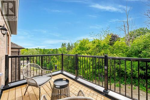 6 Fair Winds Lane, East Gwillimbury, ON - Outdoor With Exterior
