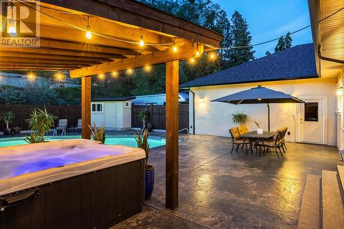 1162 Montrose Place, Kelowna, BC - Outdoor With Deck Patio Veranda With Exterior