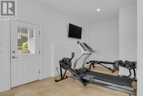 1162 Montrose Place, Kelowna, BC - Indoor Photo Showing Gym Room