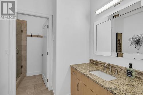 1162 Montrose Place, Kelowna, BC - Indoor Photo Showing Bathroom