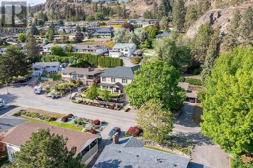 1162 Montrose Place, Kelowna, BC - Outdoor With View