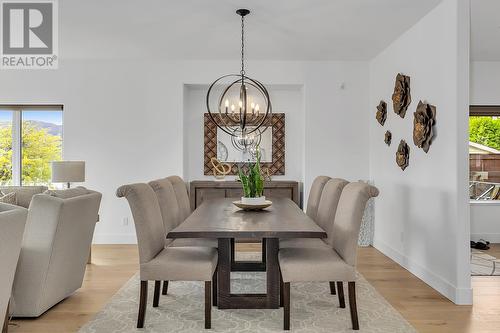 1162 Montrose Place, Kelowna, BC - Indoor Photo Showing Dining Room