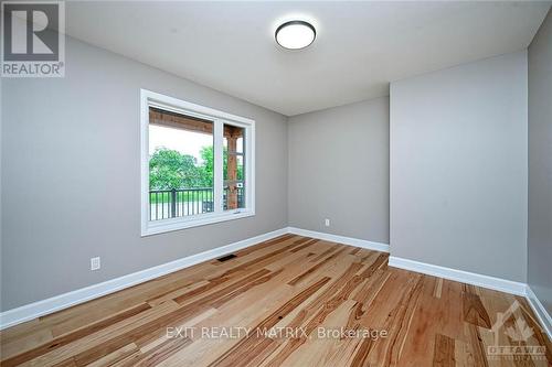 8281 Victoria Street, Ottawa, ON - Indoor Photo Showing Other Room