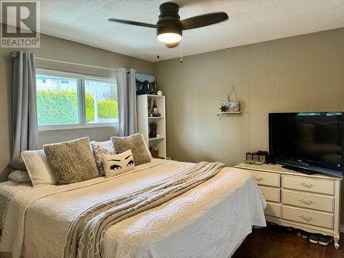 3706 22 Street, Vernon, BC - Indoor Photo Showing Bedroom