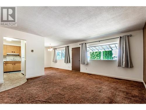 3706 22 Street, Vernon, BC - Indoor