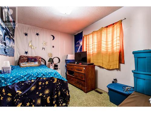 3706 22 Street, Vernon, BC - Indoor Photo Showing Bedroom